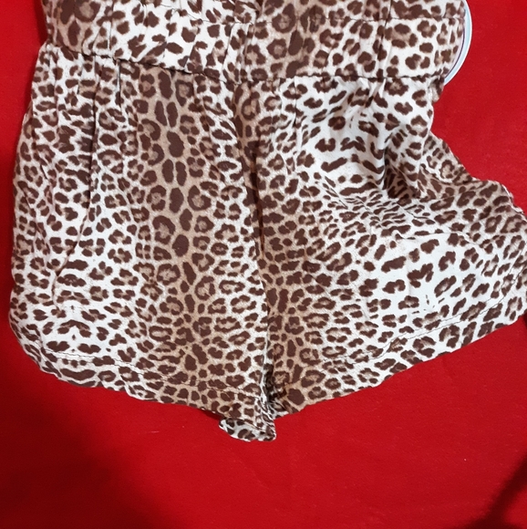 Romper - Picture 2 of 5